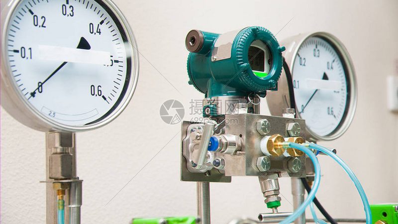 不锈钢磁翻板液位计：尺寸规格解析与选型要点